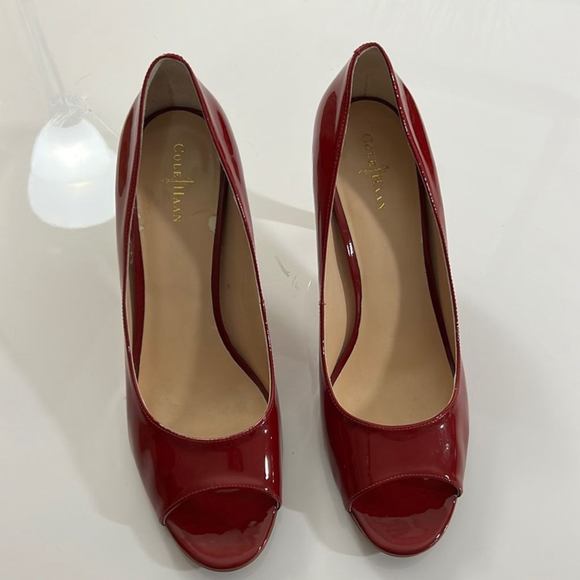(9.5B) beautiful raspberry red Cole Haan patent leather heels - Picture 3 of 9